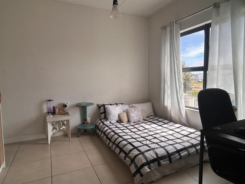 To Let 2 Bedroom Property for Rent in Sandown Western Cape